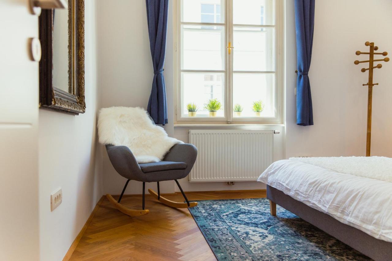Top Location City Centre Condo In Historic Building With Free Garage Parking Ljubljana Ngoại thất bức ảnh