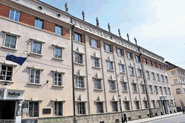 Top Location City Centre Condo In Historic Building With Free Garage Parking Ljubljana Ngoại thất bức ảnh
