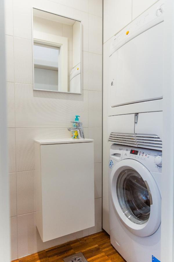 Top Location City Centre Condo In Historic Building With Free Garage Parking Ljubljana Ngoại thất bức ảnh
