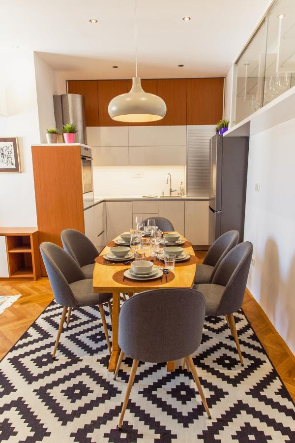 Top Location City Centre Condo In Historic Building With Free Garage Parking Ljubljana Ngoại thất bức ảnh